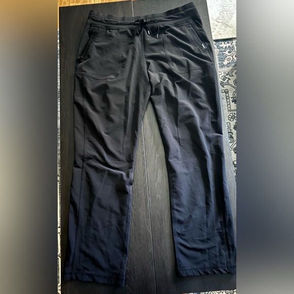 Bench straight leg active trousers-  Large - Picture 2 of 3